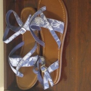 Toms "Lexie" Sandals NWOT